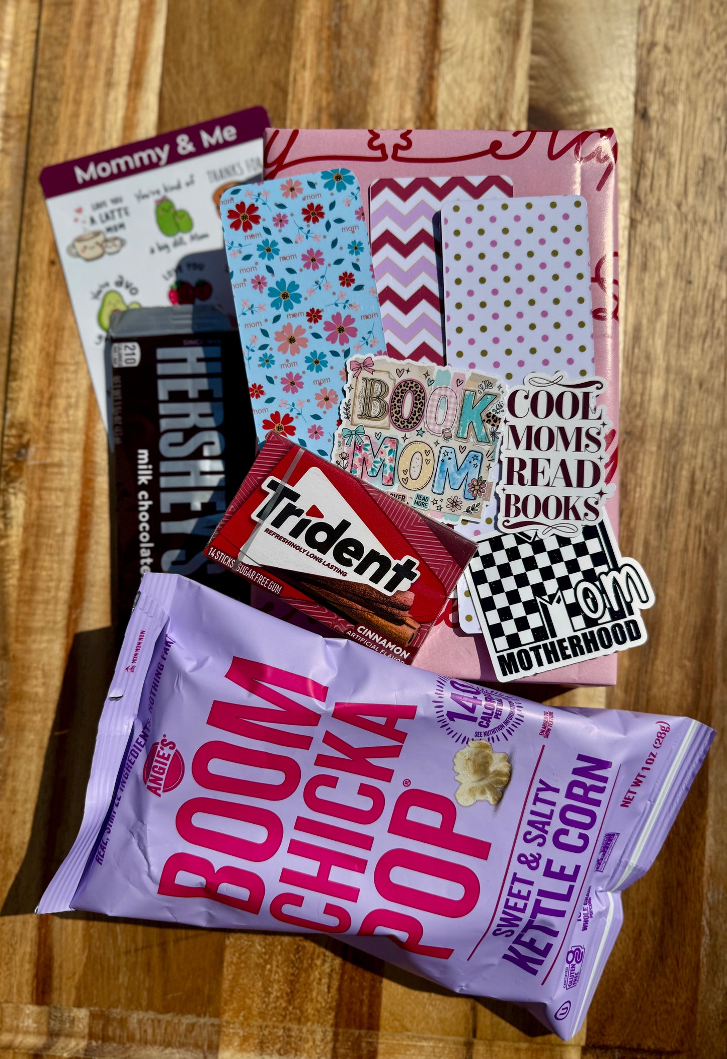 Mothers Day Blind Date Book Box-Romance